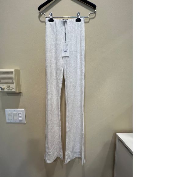NEW Size XS Something Navy Ribbed Textured Flare Pants Ivory REVOLVE MSRP $115 - Picture 5 of 8